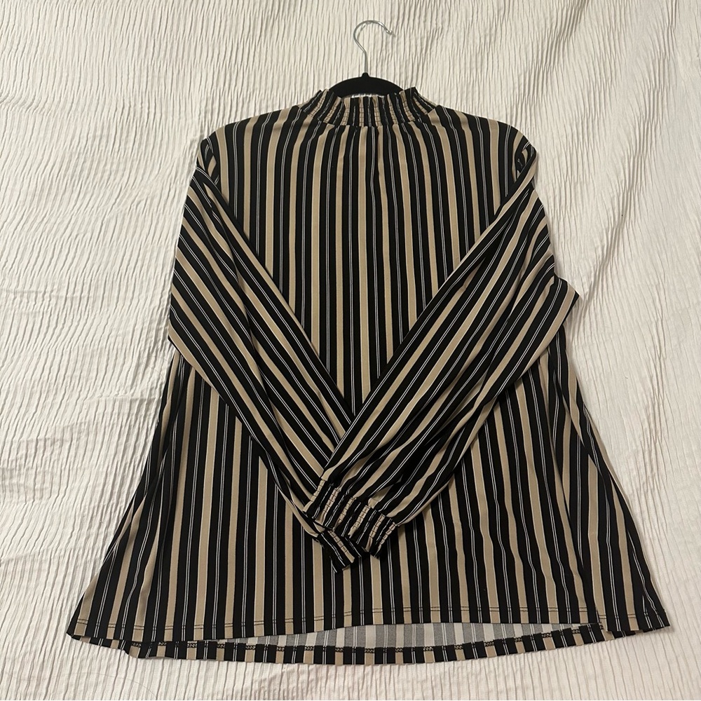 Anne Klein Black and Cream Striped Blouse size XL